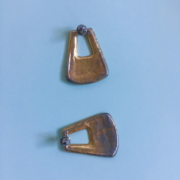 enamel earrings; vintage classic & cool - Picture 2 of 3